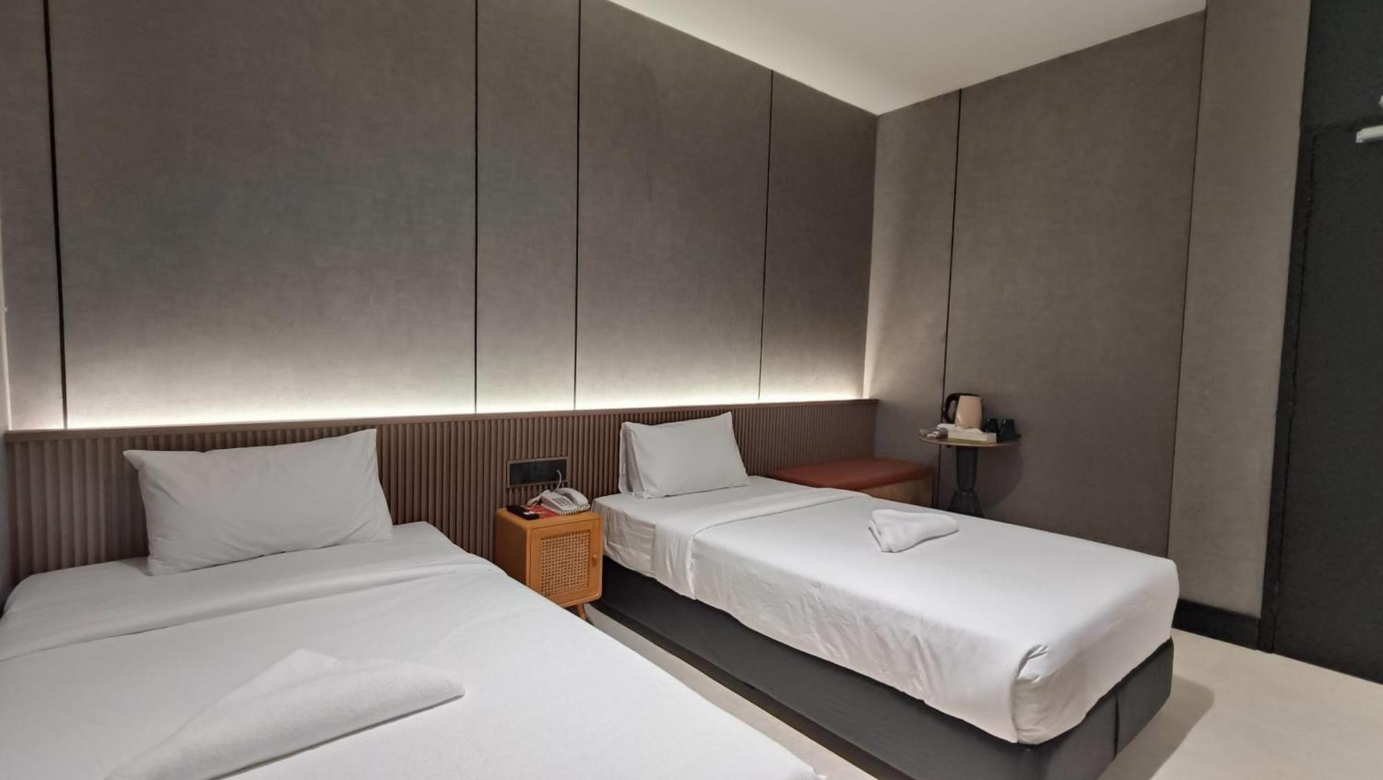 Urban Inn, Serai Wangi Padang Serai Exterior foto